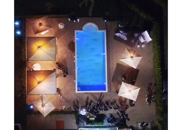 Alojamento de Acomodação e Pequeno-almoço Alba Chiara