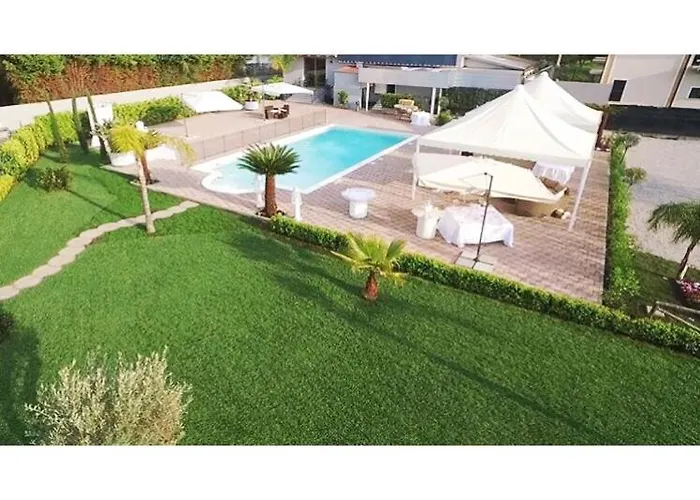 Alojamento de Acomodação e Pequeno-almoço Alba Chiara